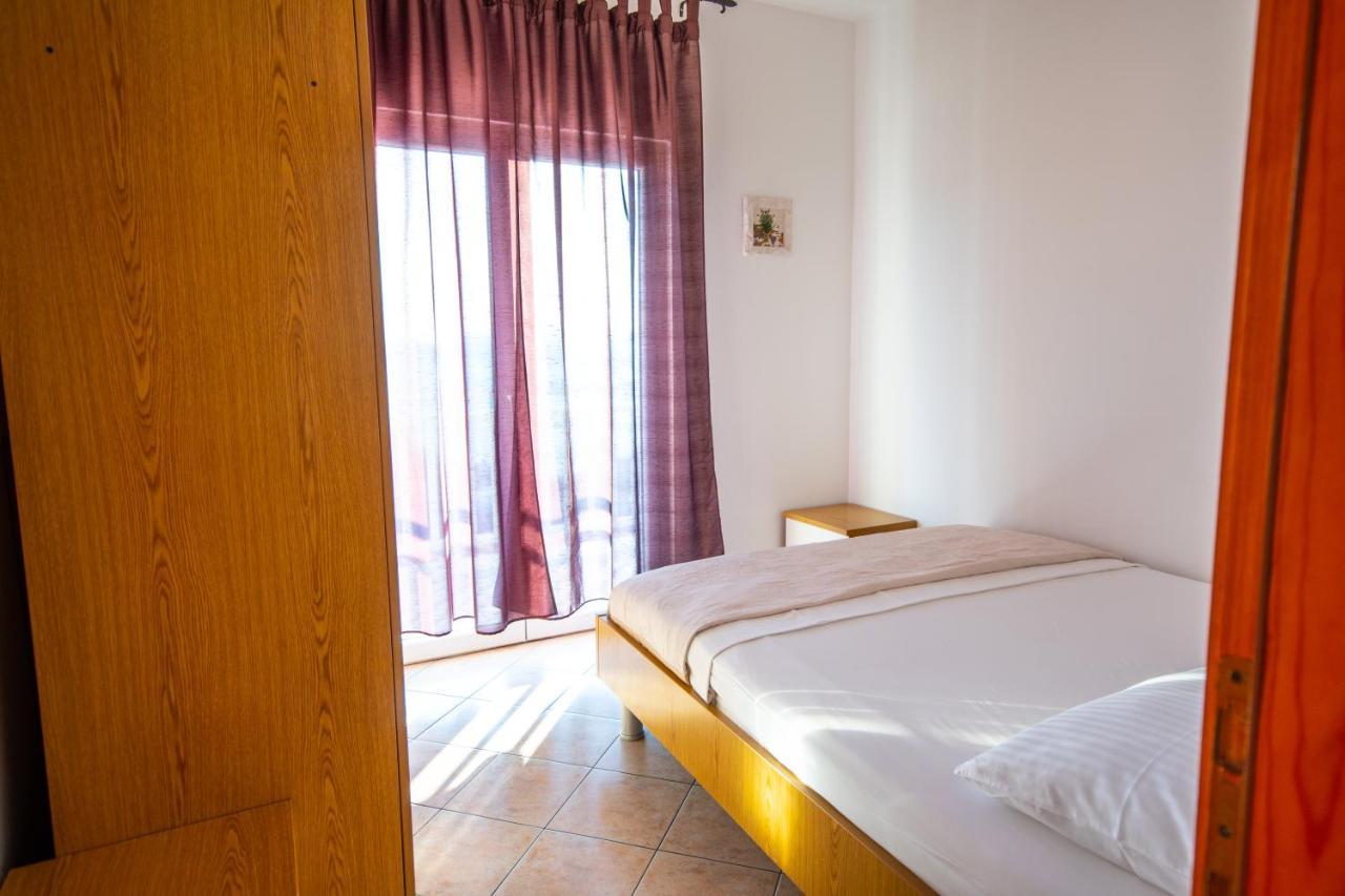 Apartment Franic Podstrana Ngoại thất bức ảnh